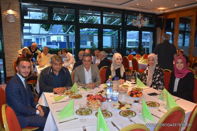 İŞ VE DİPLOMASİ DÜNYASI POST GAZETESİ  İFTARINDA BULUŞTU 23