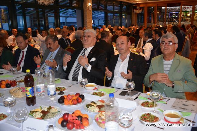 İŞ VE DİPLOMASİ DÜNYASI POST GAZETESİ  İFTARINDA BULUŞTU 33