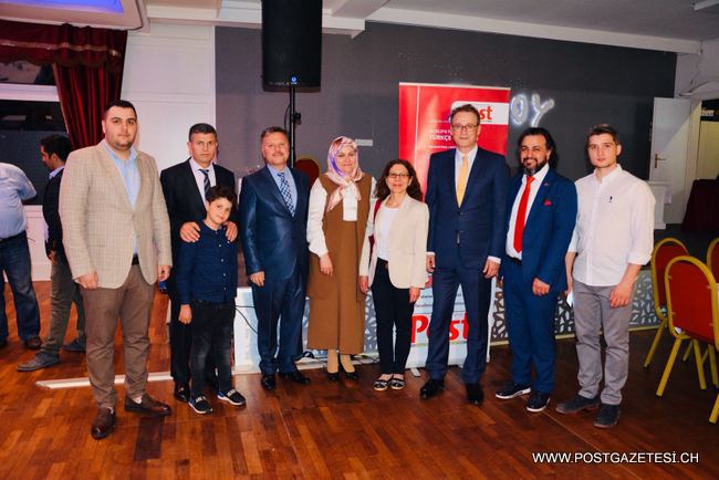 İŞ VE DİPLOMASİ DÜNYASI POST GAZETESİ İFTARINDA BULUŞTU
