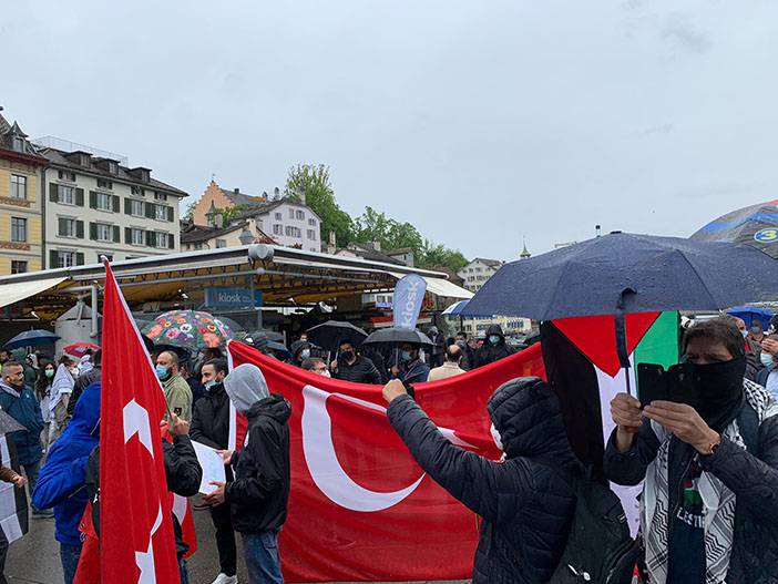 İsrail'in Filistin'e yaptığı saldırılar Zürih’te protesto edildi