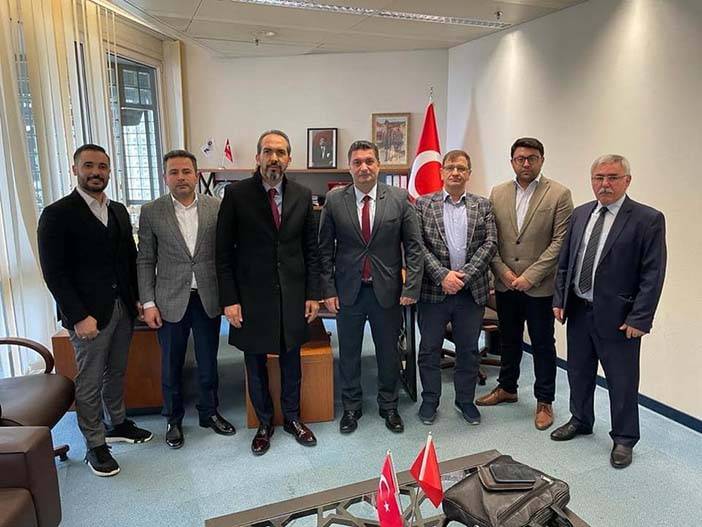 AK Parti Milletvekili Özdemir Türk STK’ları ziyaret etti