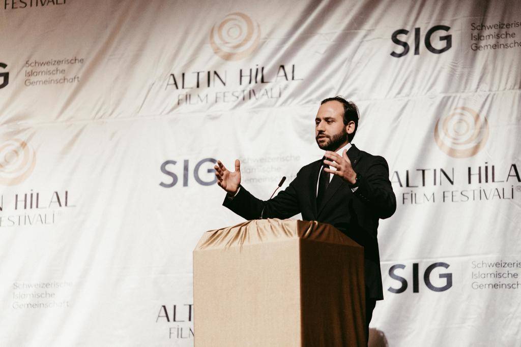 “Altın Hilal” ödülü Sinan Çetinkaya’nın oldu