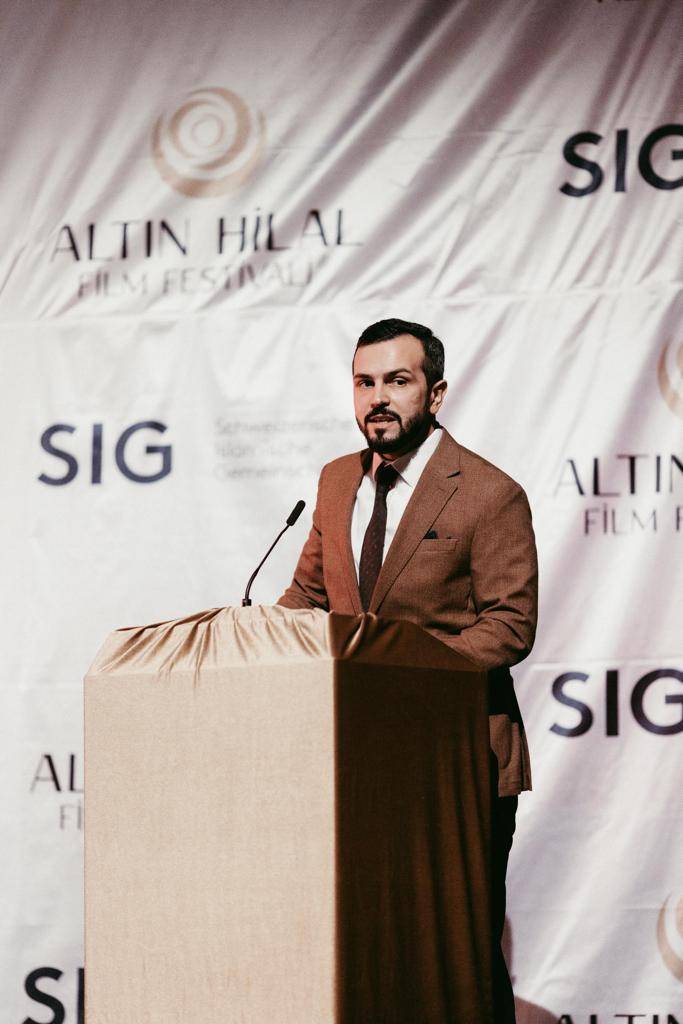 “Altın Hilal” ödülü Sinan Çetinkaya’nın oldu 9