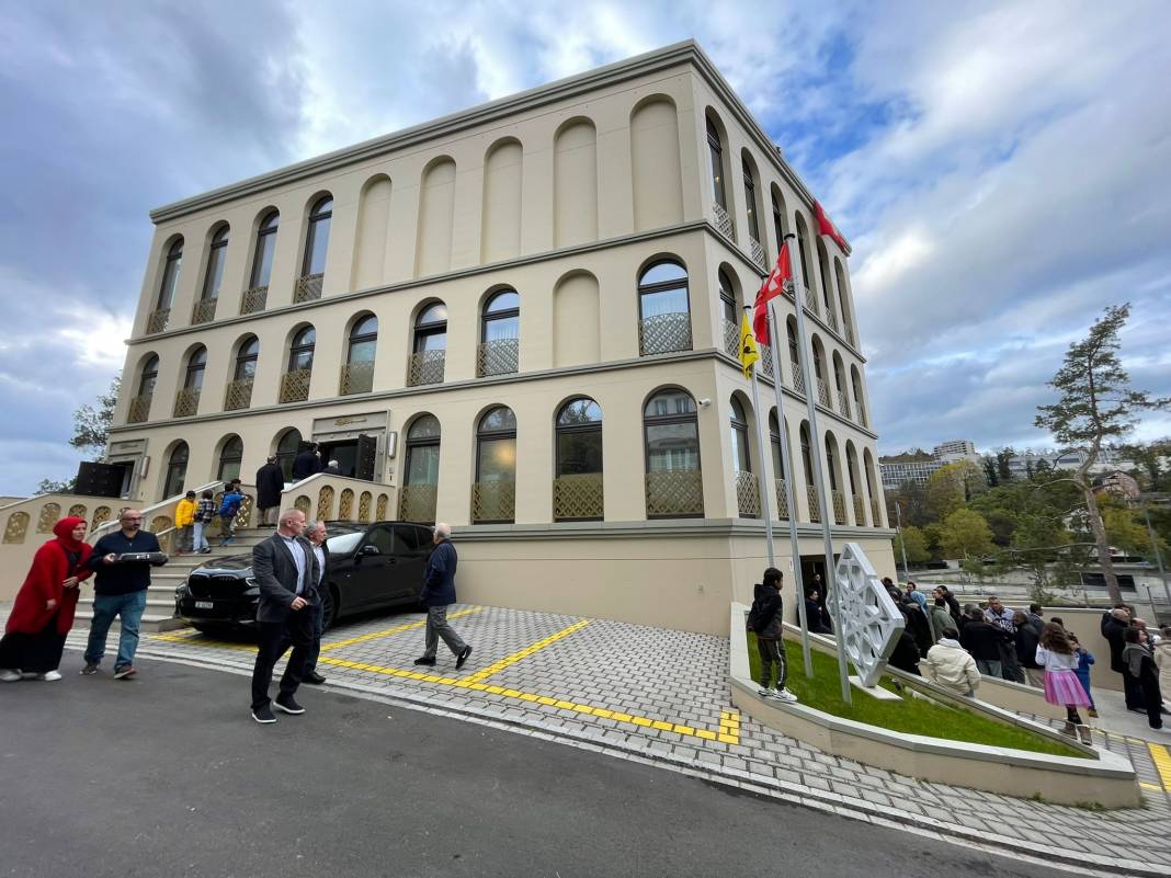 SCHAFFHAUSEN'DE AKSA CAMİ AÇILDI