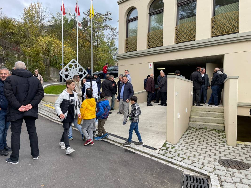 SCHAFFHAUSEN'DE AKSA CAMİ AÇILDI
