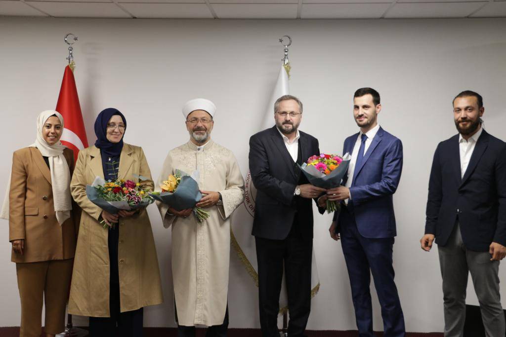 Prof. Erbaş, gençlerle buluştu 2