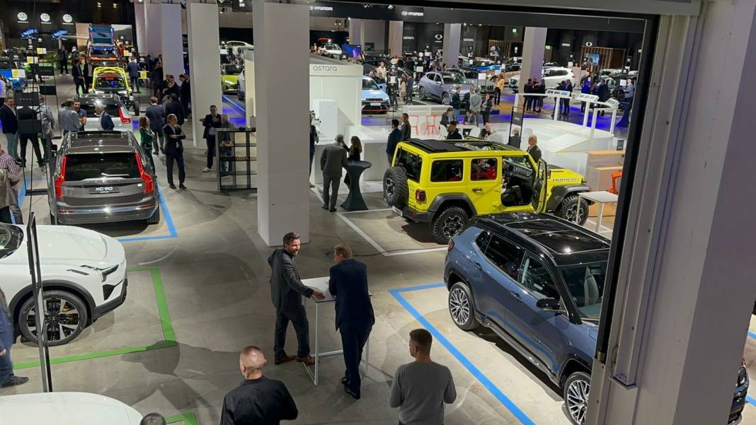 Yeni  elektrikli araçlar Auto Zürih’de görücüye çıktı. 3