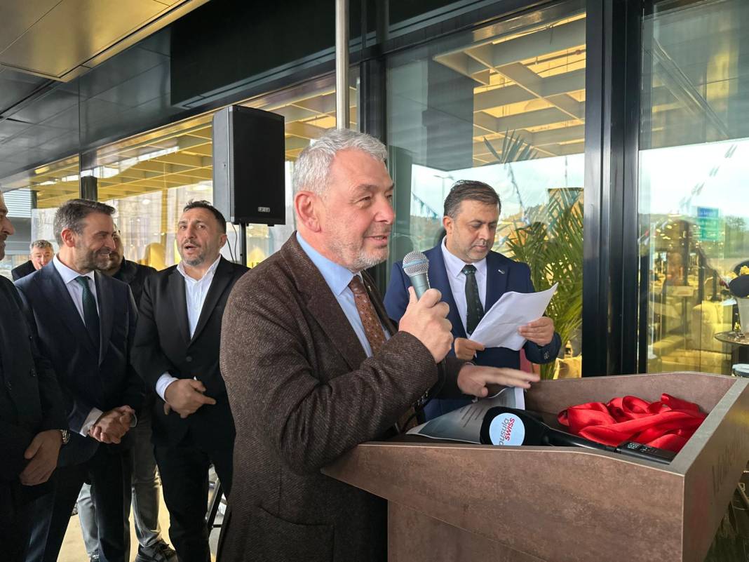 Dietikon’da 4.500 m²’lik dev mağaza açıldı 4