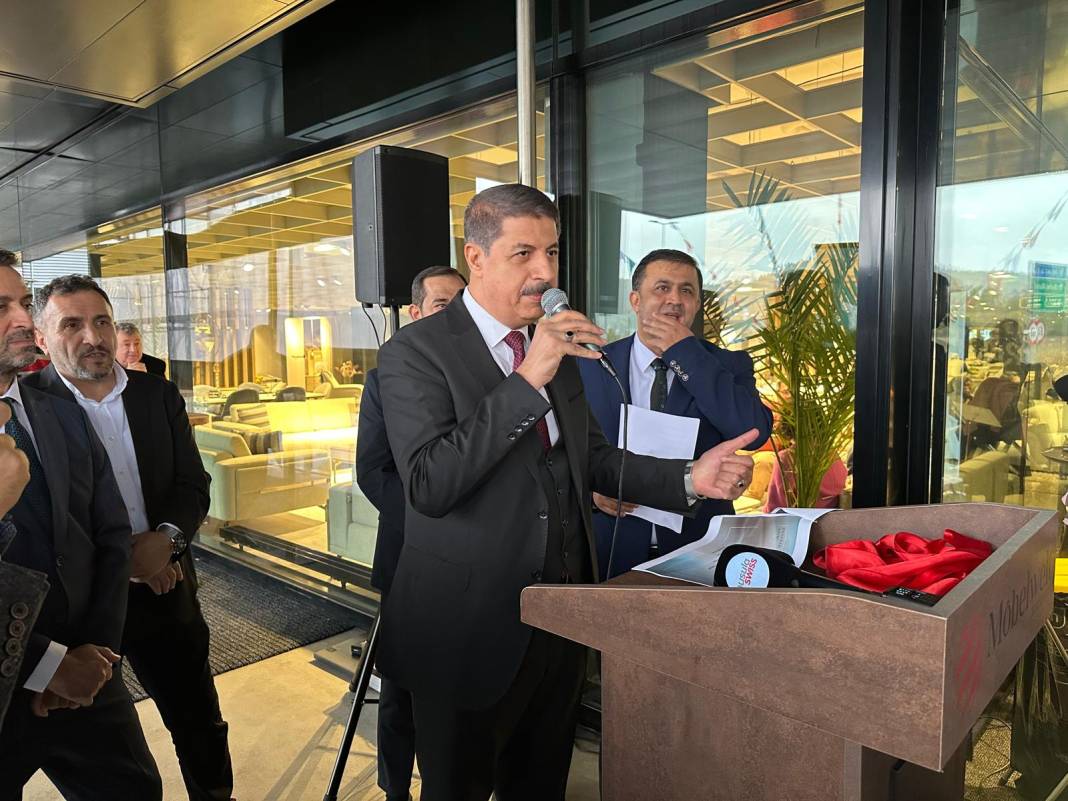 Dietikon’da 4.500 m²’lik dev mağaza açıldı 9