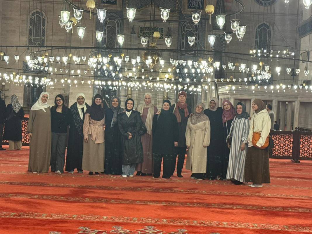 İsviçre Türk Diyanet Vakfından Mühtedilerle Anlamlı İstanbul Gezisi 5