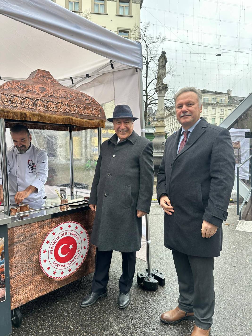 Zürih Başkonsolosluğundan Paradeplatz’da Türk Kahvesi Tanıtımı 4