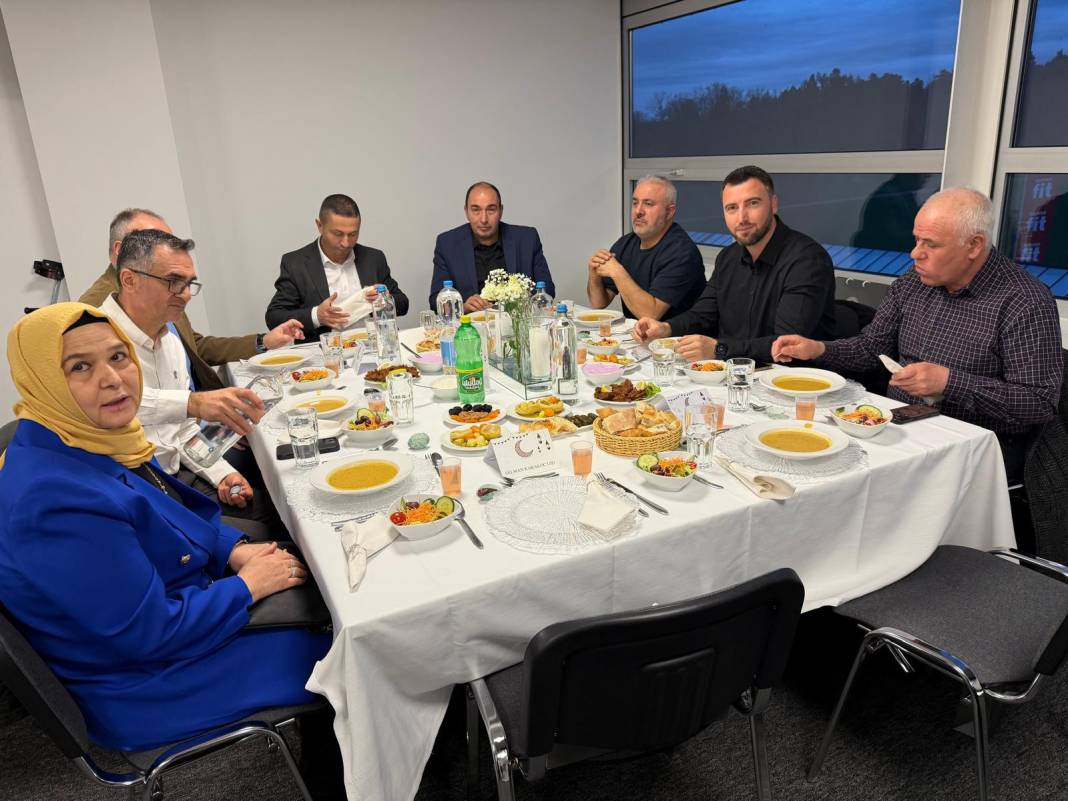 İsviçre Türk Diyanet Vakfı’nın İftarına Yoğun Katılım 7