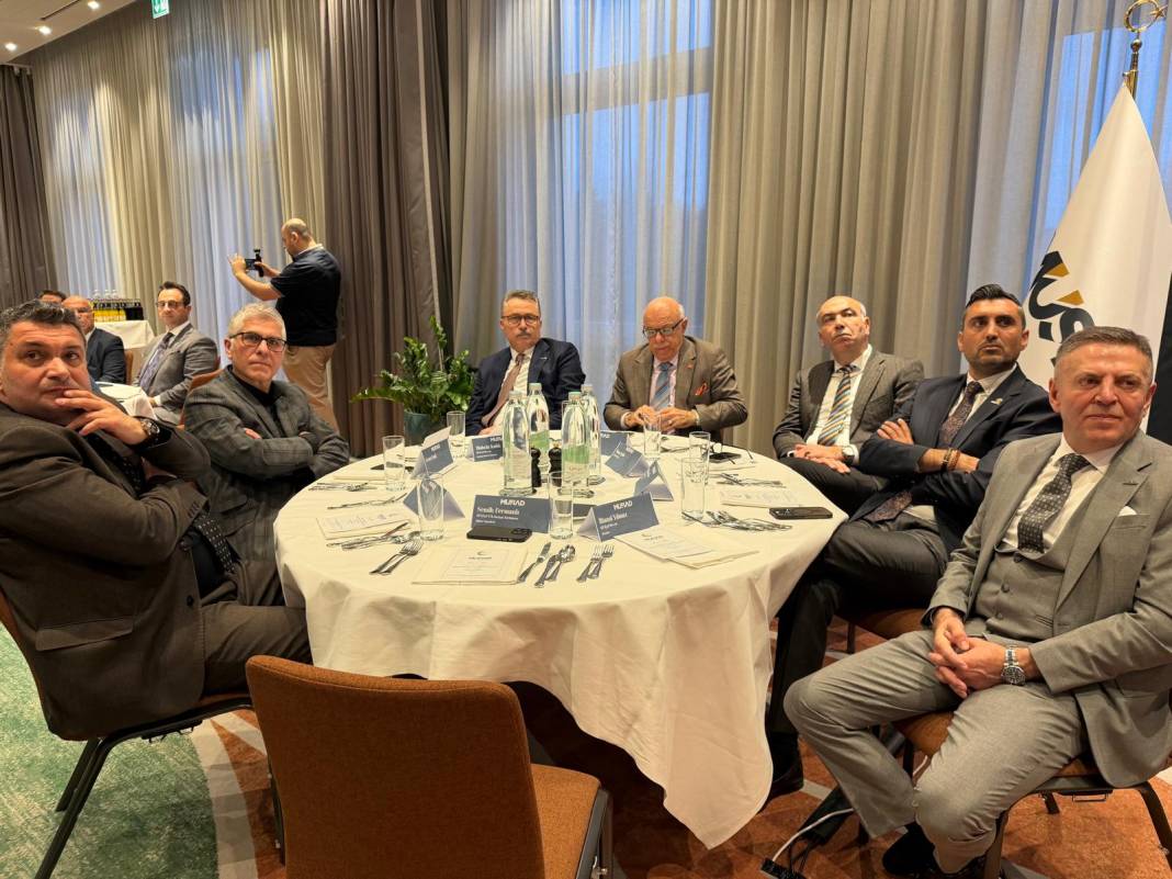 Türk toplumu MÜSİAD iftarında bir araya geldi 8