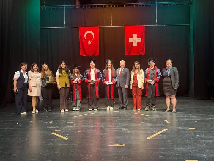 İsviçre’de 23 Nisan Coşkusu: Türk Çocuklarından Renkli Gösteriler 5