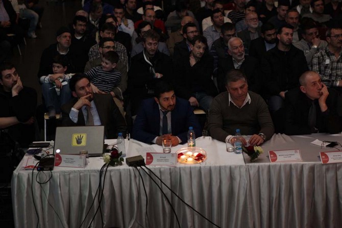 Kur’an ve Peygamber sevdalıları Dietikon Stadthalle’ye akın etti 10