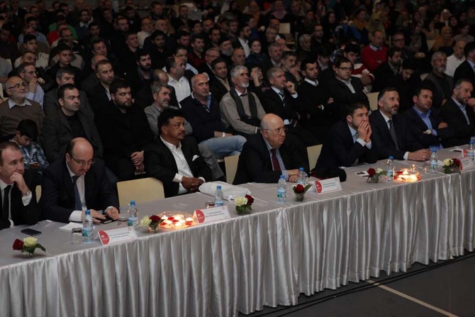Kur’an ve Peygamber sevdalıları Dietikon Stadthalle’ye akın etti 11