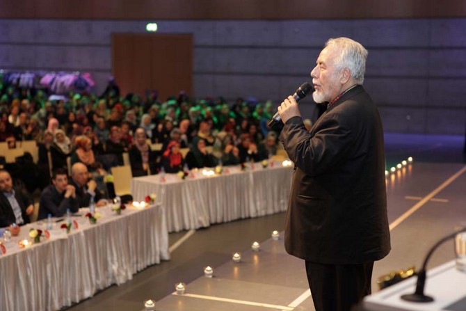 Kur’an ve Peygamber sevdalıları Dietikon Stadthalle’ye akın etti