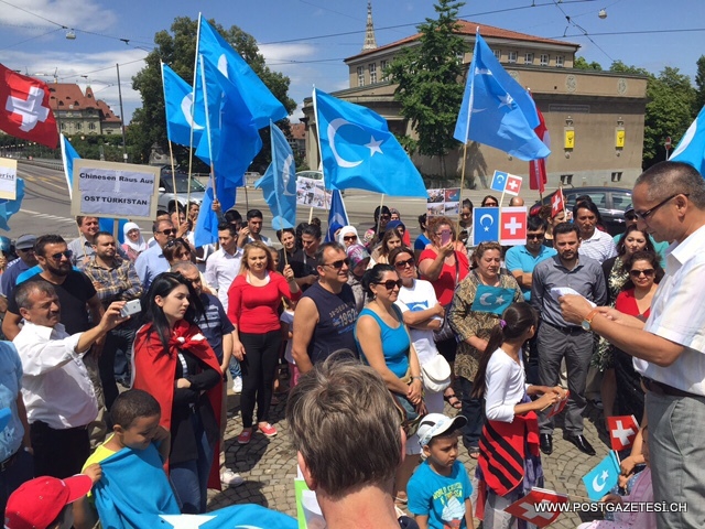 Çin’deki Vahşet İsviçre’de protesto edildi. 12