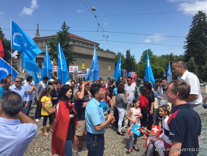 Çin’deki Vahşet İsviçre’de protesto edildi. 9