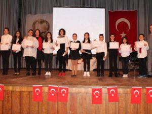 İstiklal Marşı'nı güzel okuma yarışması