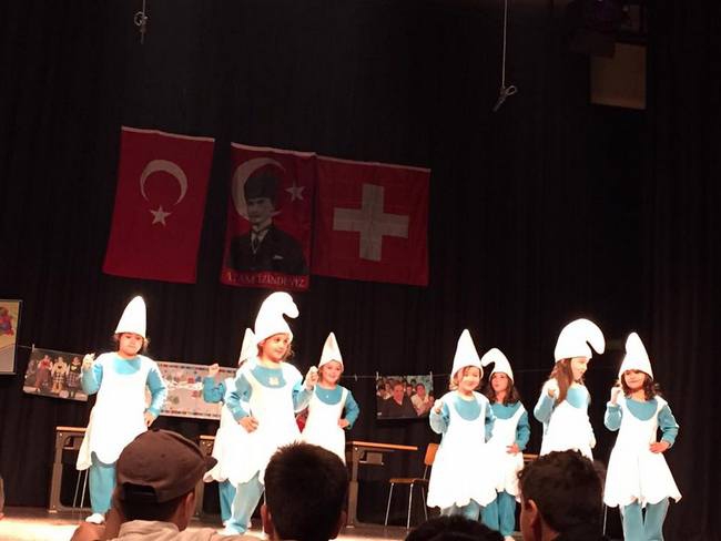 23 Nisan Renens/Lozan'da coşkuyla kutlandı