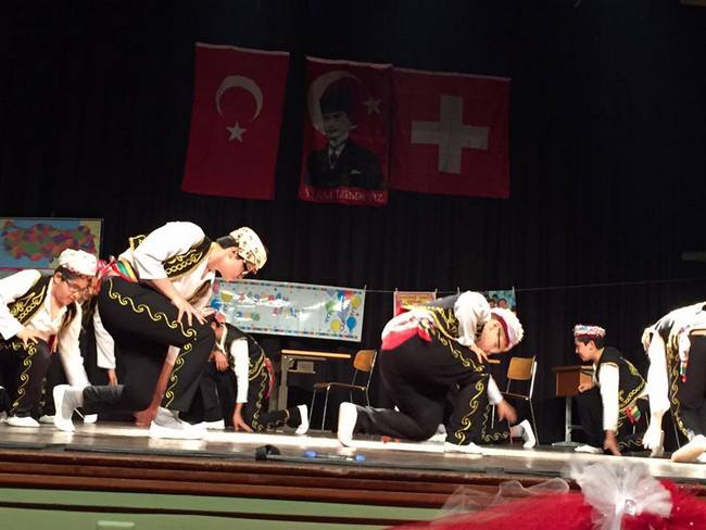 23 Nisan Renens/Lozan'da coşkuyla kutlandı
