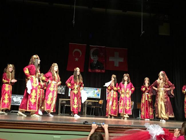 23 Nisan Renens/Lozan'da coşkuyla kutlandı 8