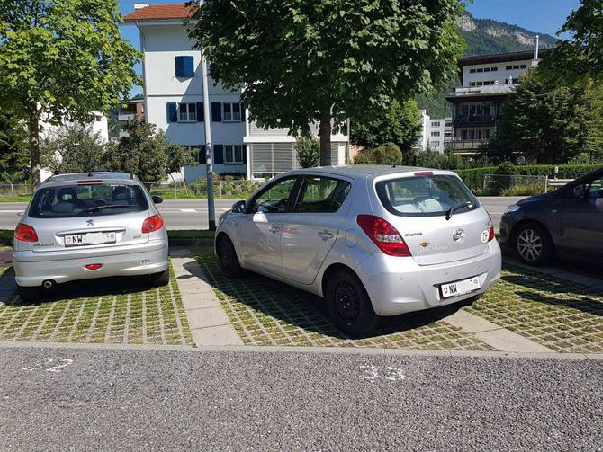 İSVİÇRE'den OTOPARK Manzaraları 12