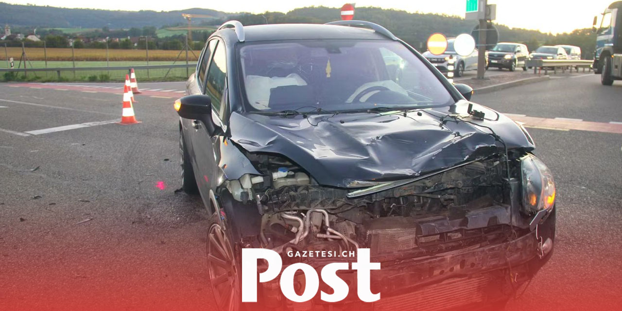 Jura, Glovelier’de motosiklet kazası: Sürücü ağır yaralandı