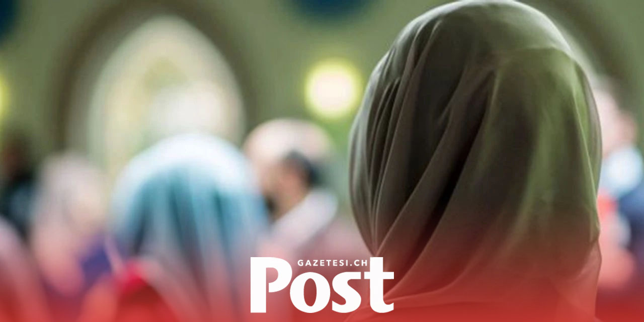 14 yaş altına başörtüsü yasağı Avusturya’da kabul edildi