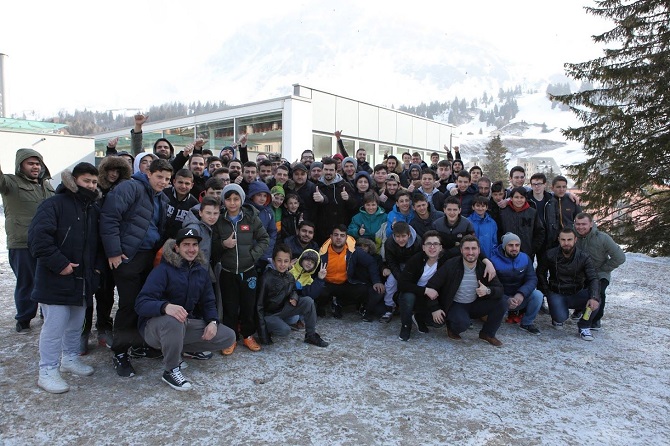 isvicre_islam_toplumu__genlerin_kamp_haberi.jpg
