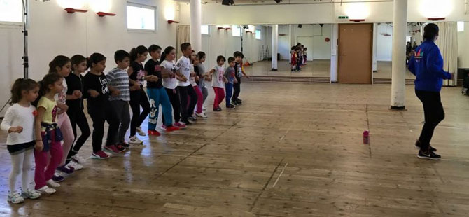 zugfolklor6.jpg